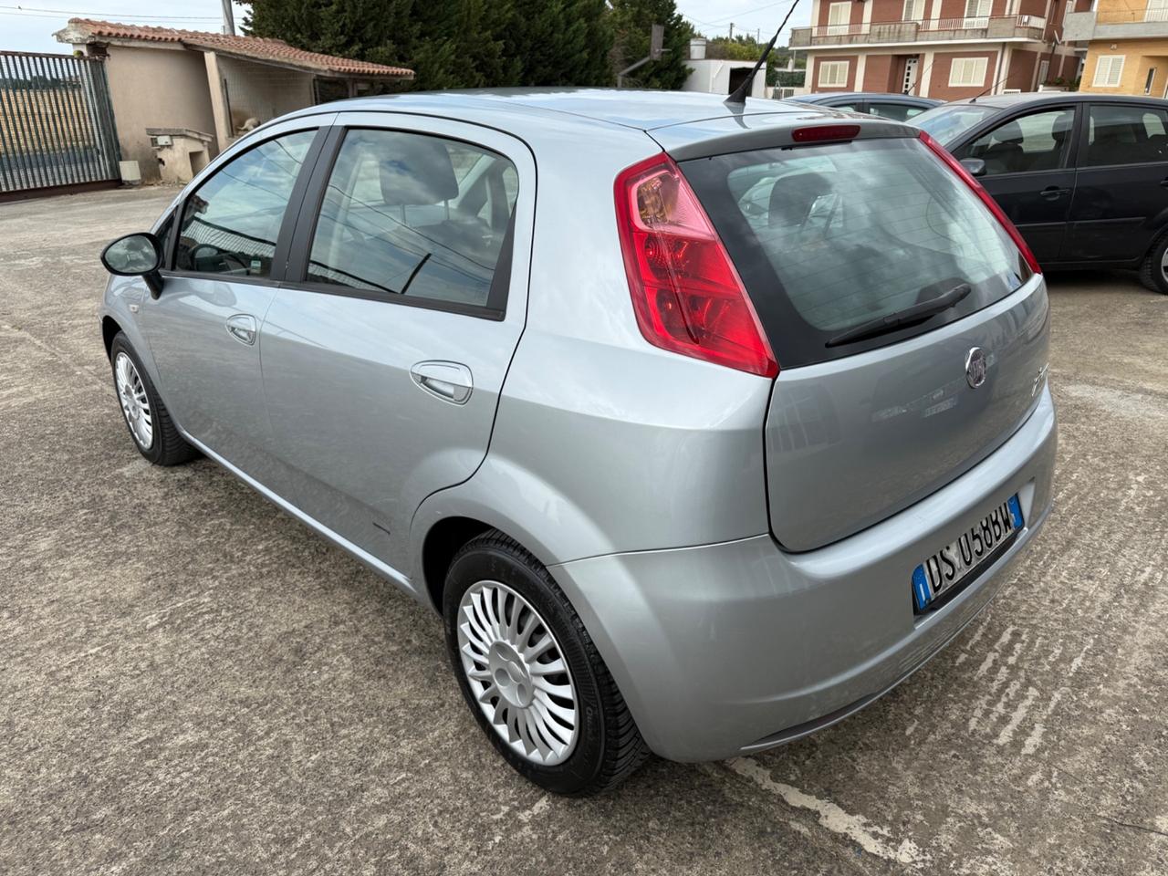 Fiat Grande Punto Grande Punto 1.3 MJT 75 CV 5 porte Dynamic