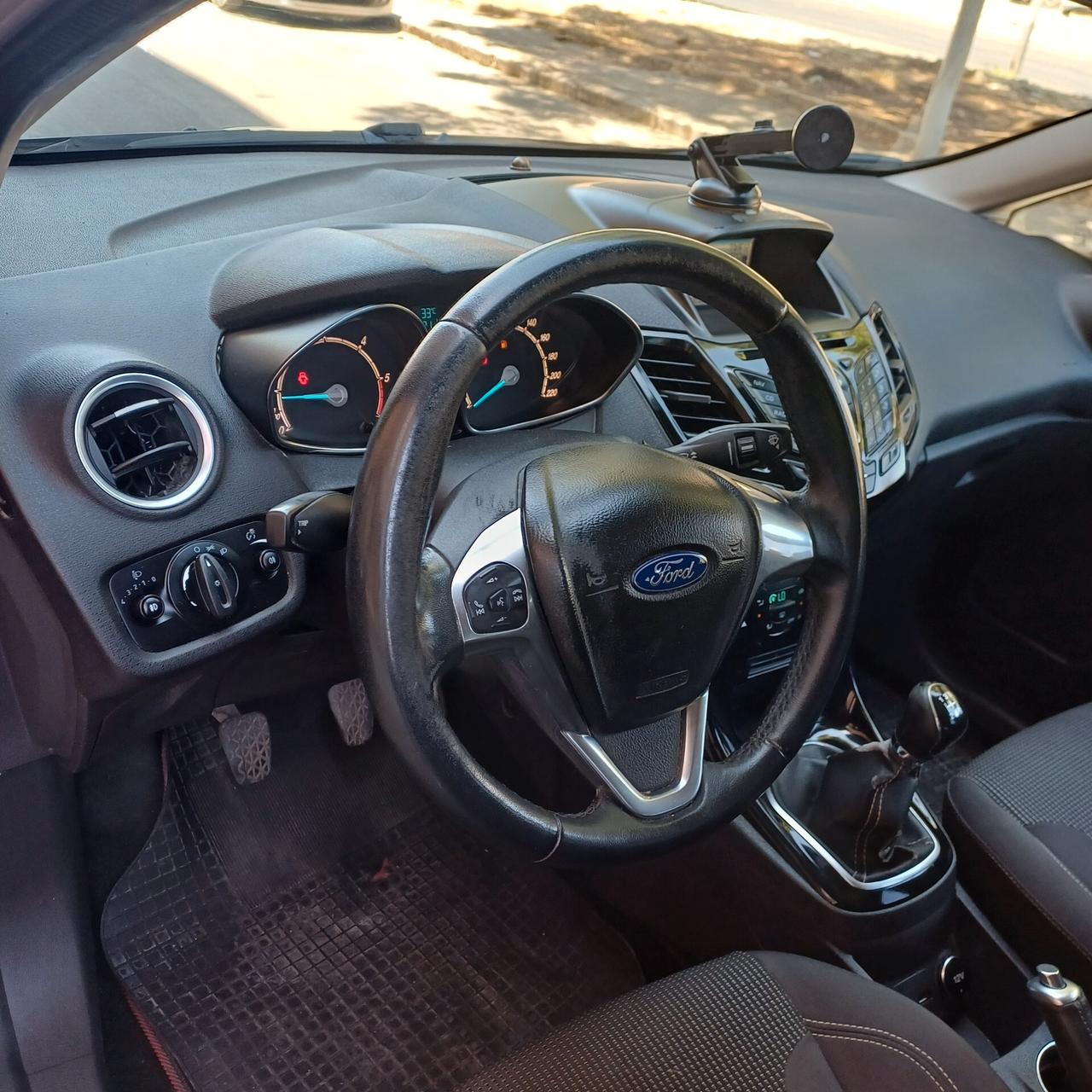 Ford Fiesta 1.5 TDCi 95CV 5 porte Titanium