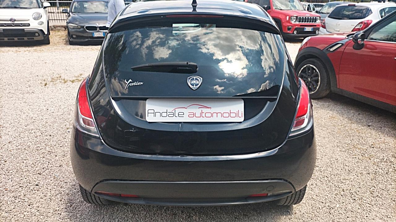 Lancia Ypsilon 1.2 69 CV 5 porte GPL Gold **PREZZO OUTLET**