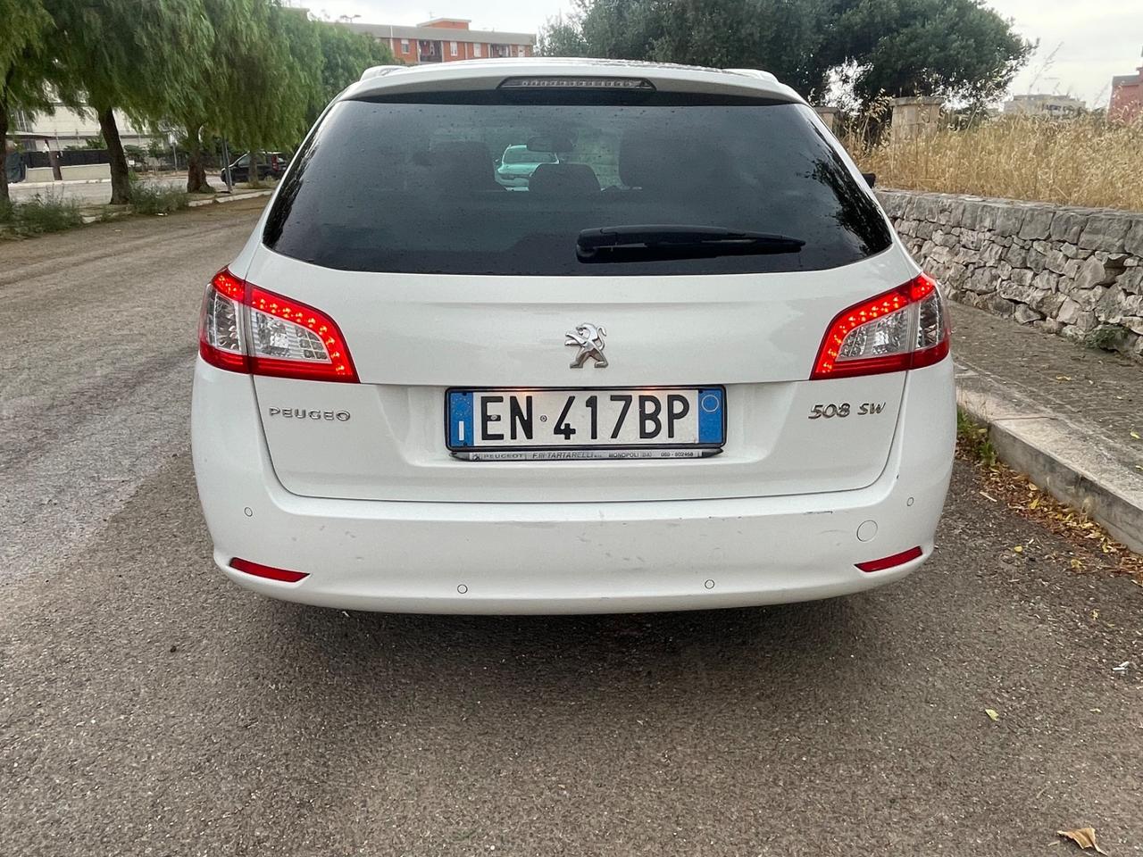 Peugeot 508 1.6 e-HDi 115CV cambio robotizzato S&S SW Ciel Allure