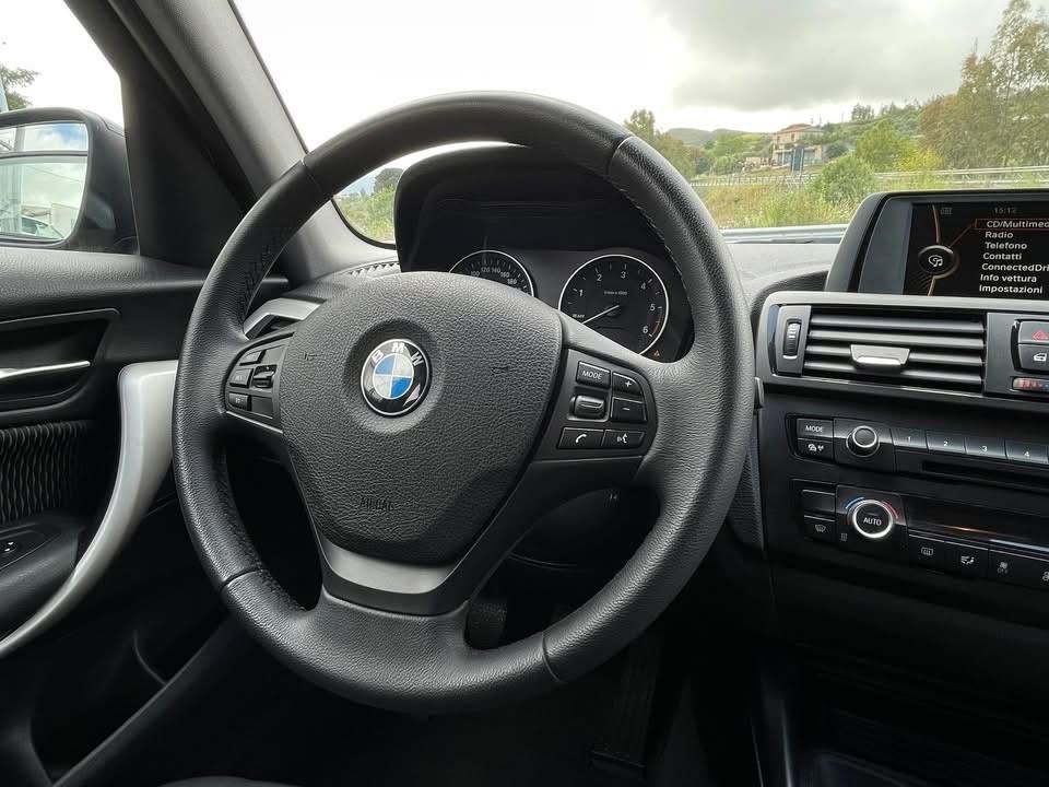 Bmw 118 118d 5p. Unique