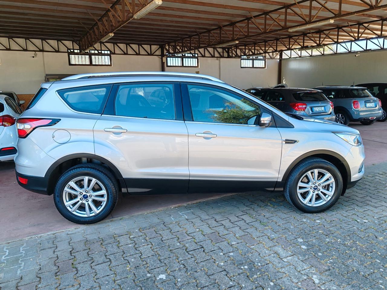 Ford Kuga 1.5 TDCI 120CV Titanium - NAVI