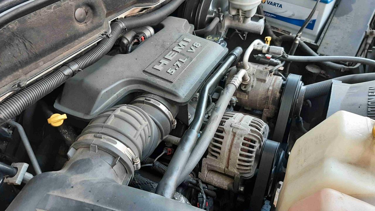 Dodge RAM 1500 Hemi 5.7 anno 2007 motore fuso