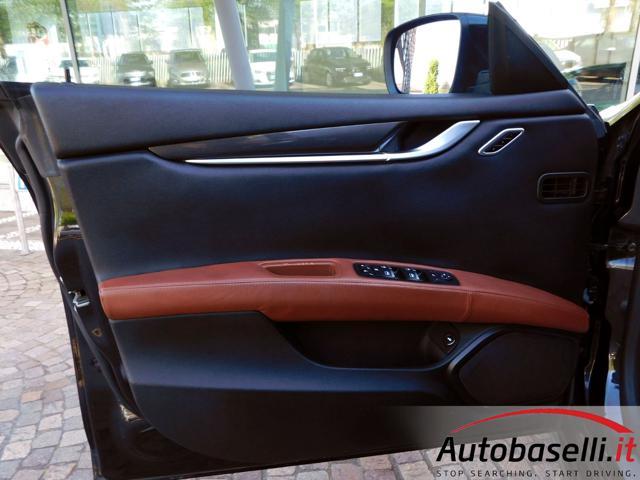 MASERATI Ghibli V6 DIESEL 275 CV NERISSIMO EDITION