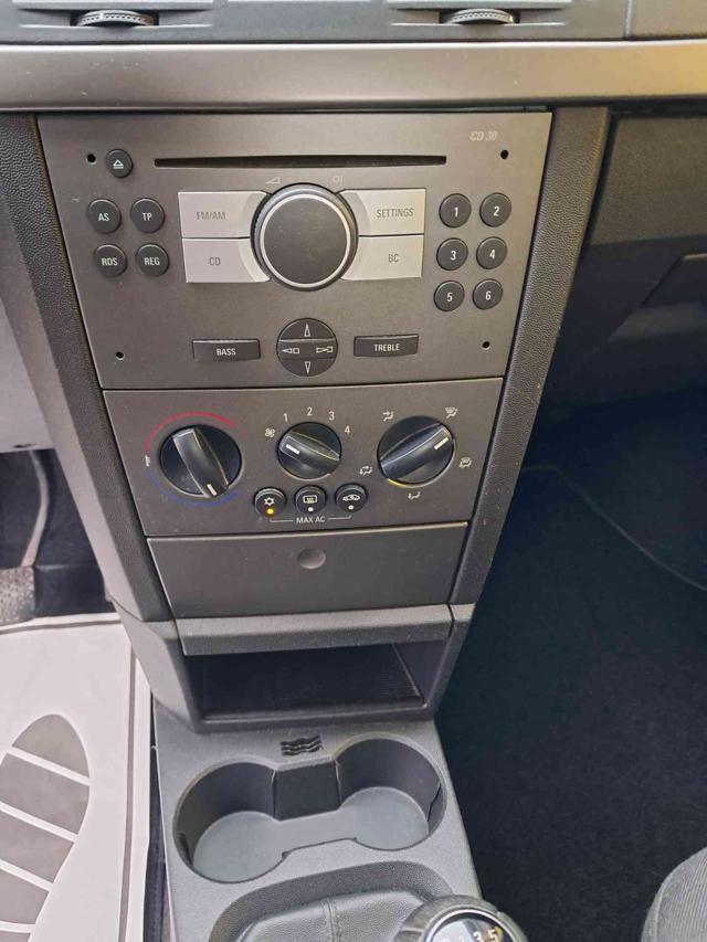 OPEL Meriva 1.4 16V Club ok neopatentati