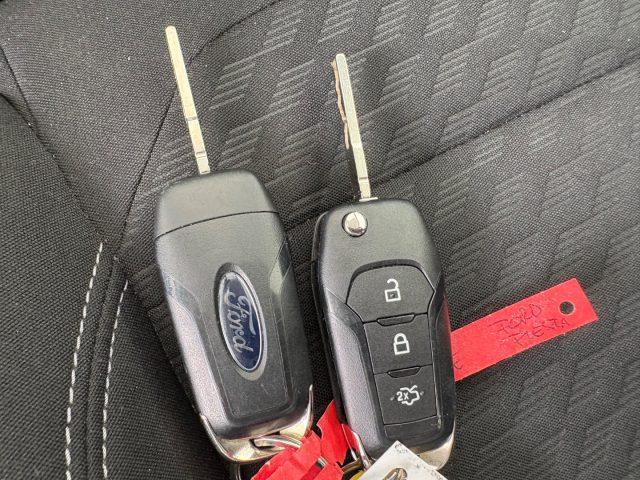 FORD Fiesta 1.1 75 CV BENZ/GPL 5 porte Titanium OK NEPATENTATI