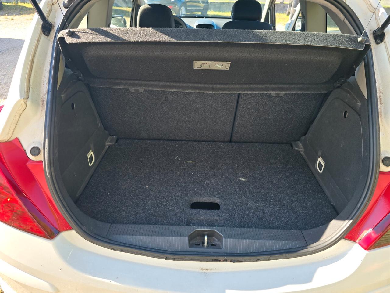 Opel Corsa 1.4 16V 3 porte AUTOMATICA