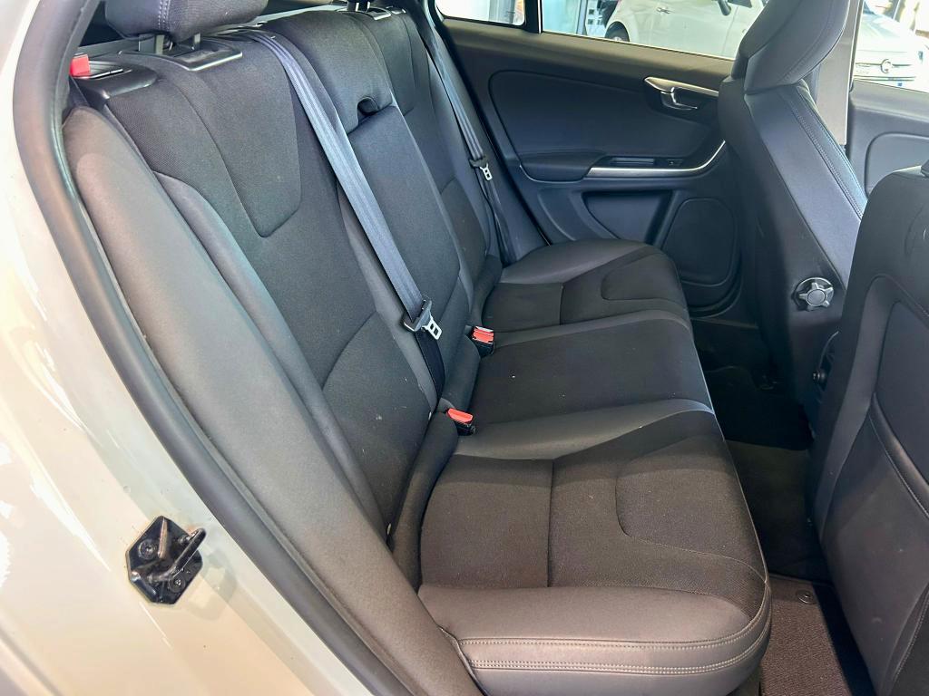 Volvo V60 2.0 d3 Momentum