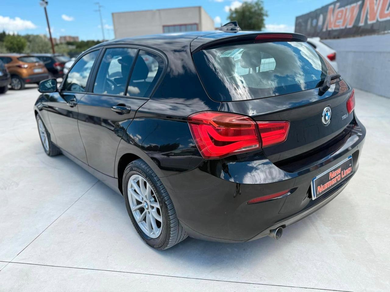 Bmw 116 116d 5p. Business