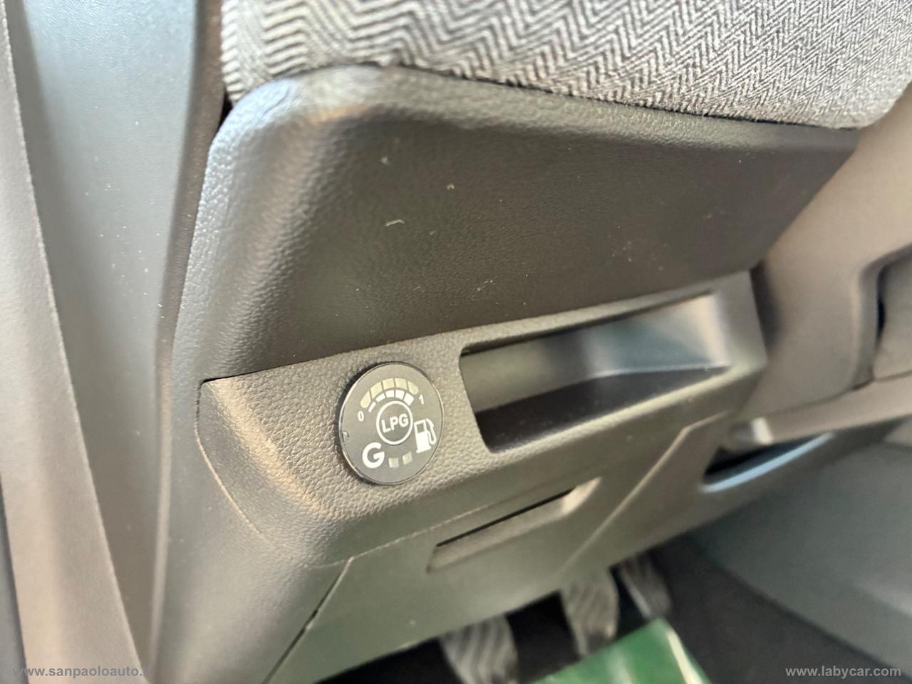 RENAULT Clio ECO-G 100 CV Techno