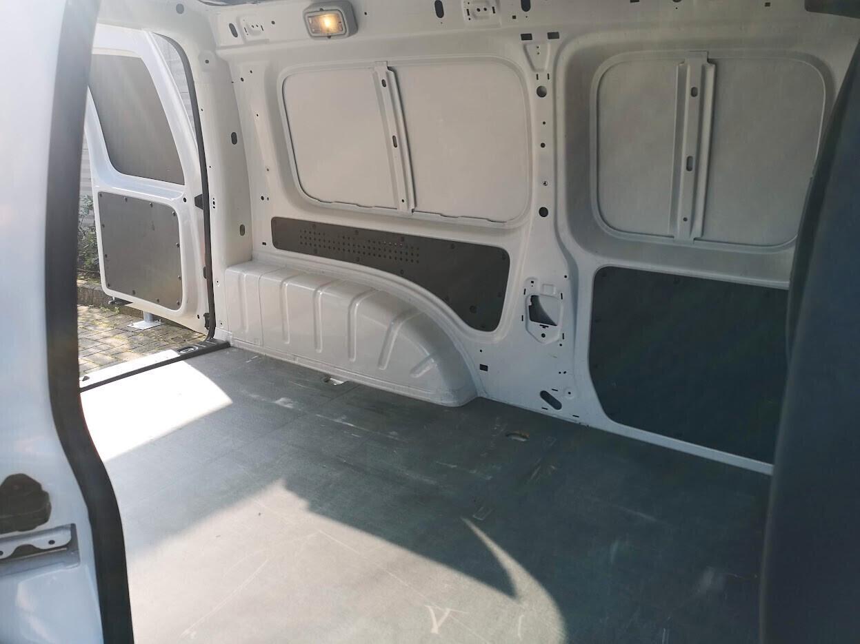 Volkswagen Caddy 2.0 TDI 102 CV Furgone