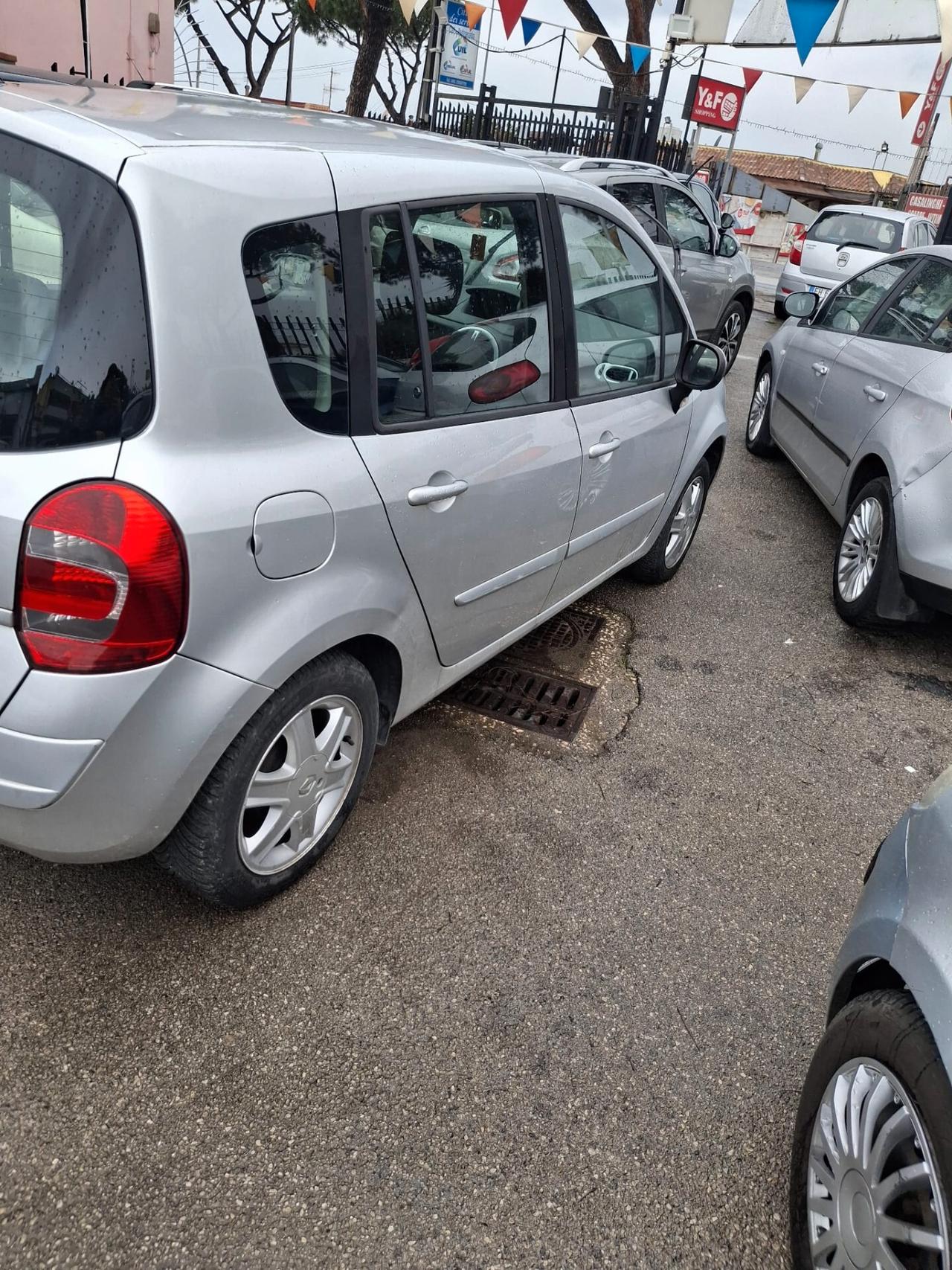 Renault Modus Grand 1.5 dCi 105CV Dynamique