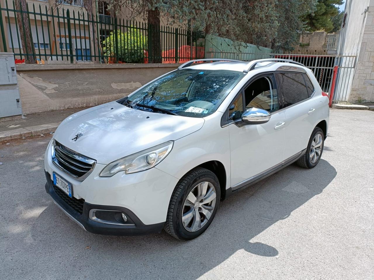 Peugeot 2008 1.6 e-HDi 92 CV Stop&Start Allure