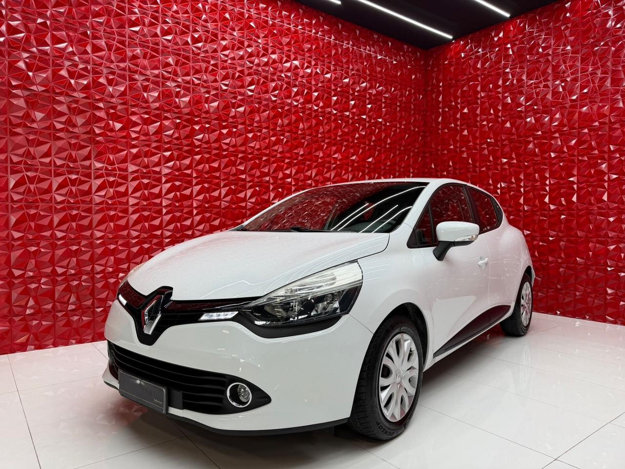 Renault Clio 1.2 75CV 5 porte Costume National UNIC. PROP. OK NEOPATENTATI