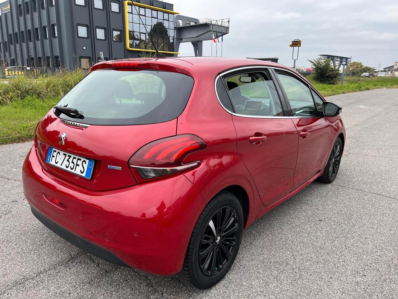 Peugeot 208 PureTech 82 5 porte Allure
