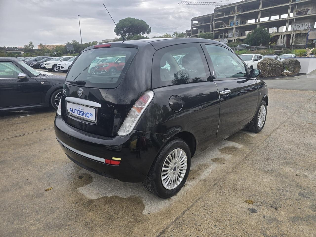 Lancia Ypsilon 1.2 Argento