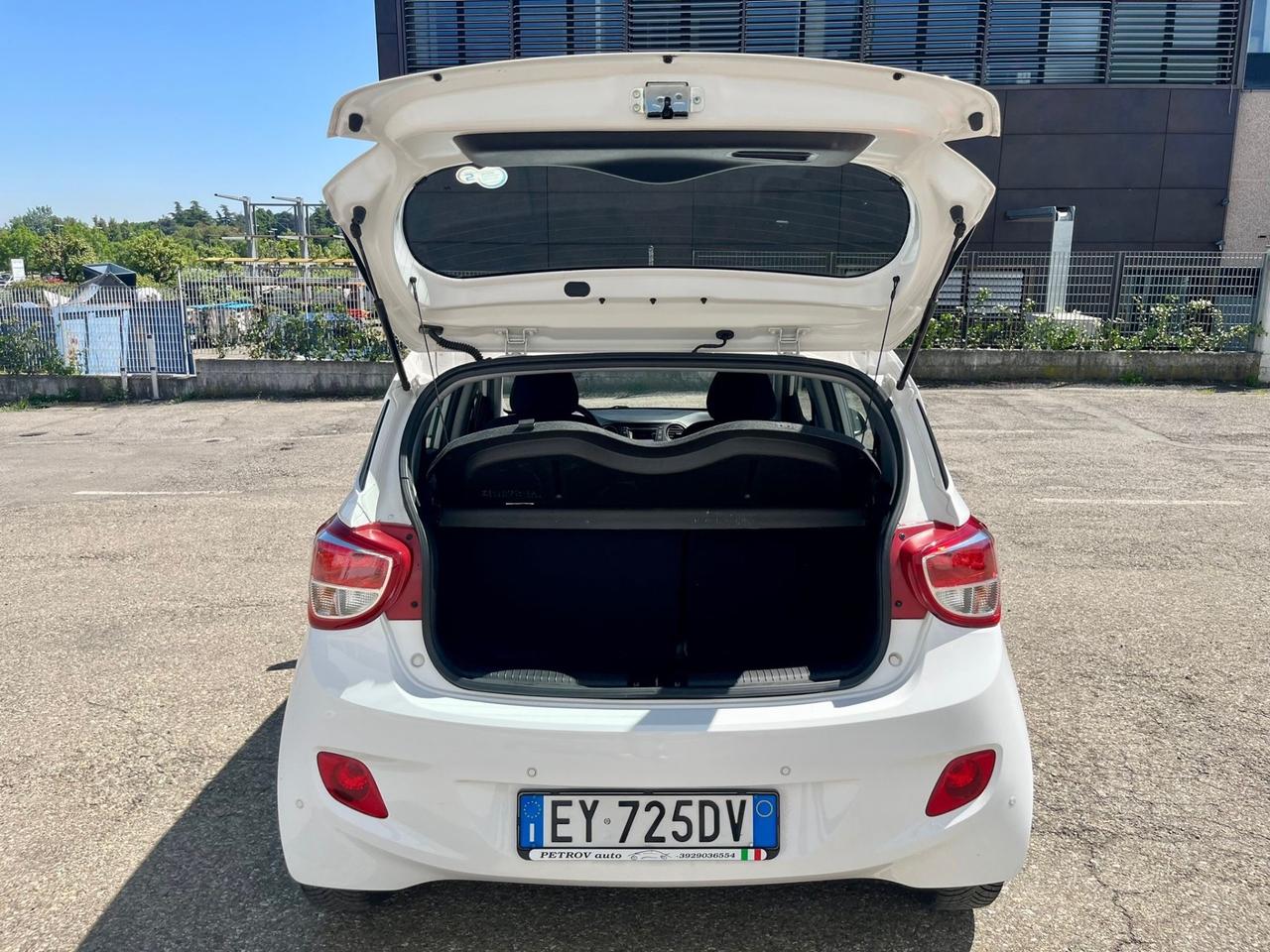 Hyundai i10 1.0benz 2015 64.000km cambio automatico perfetta