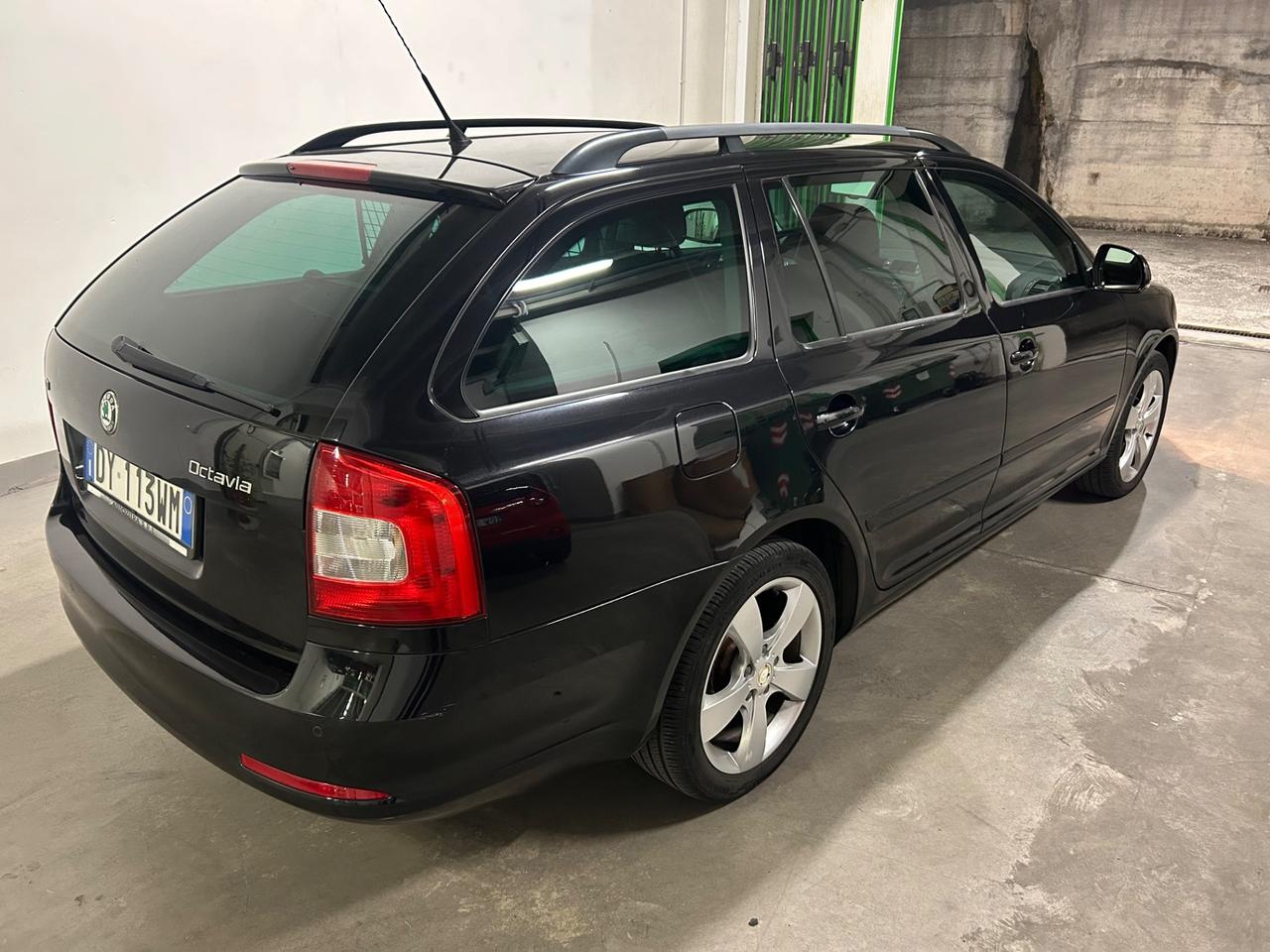 Skoda Octavia 1.6 TDI CR F.AP. Wagon Elegance
