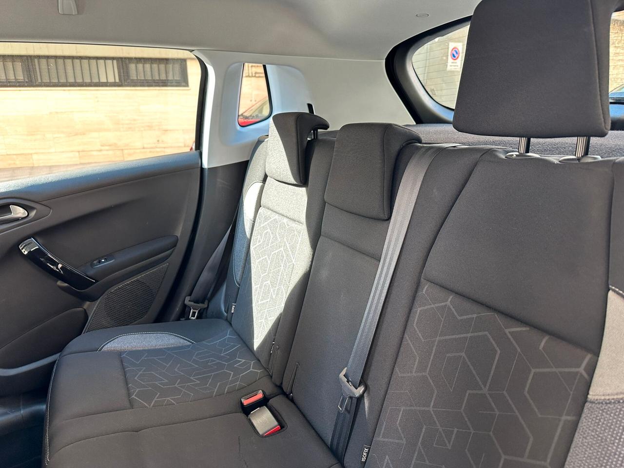 Peugeot 2008 BlueHDi 100CV Active