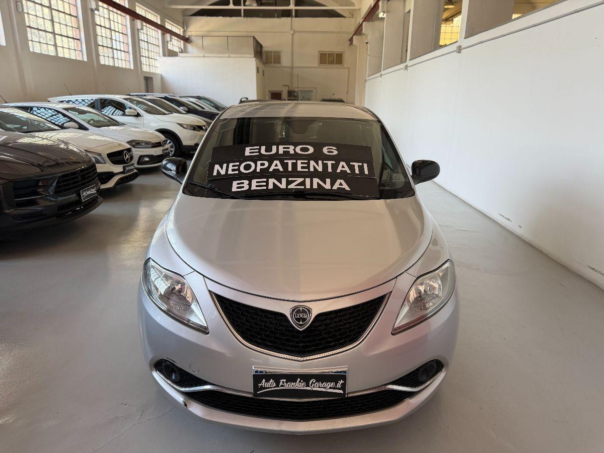 LANCIA - Ypsilon - 1.2 69 CV 5p. Platinum