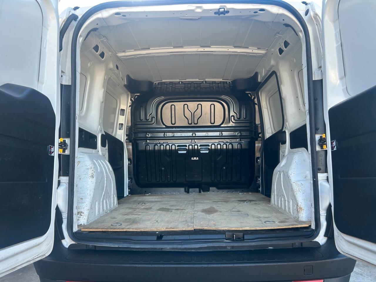 Fiat Doblo Doblò 1.6 MJT 105CV S&S PC-TN Cargo Business