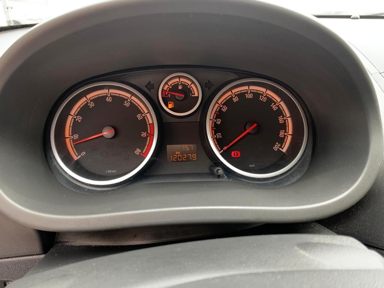 Opel Corsa 1.2 5 porte Sport
