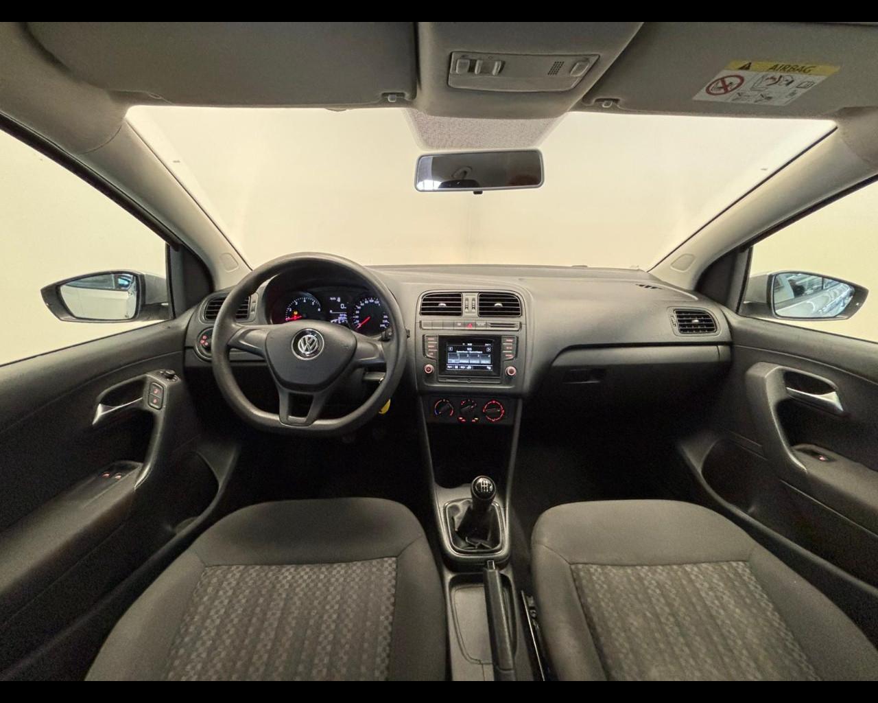VOLKSWAGEN Polo V 2014 - Polo 5p 1.0 mpi Trendline 60cv