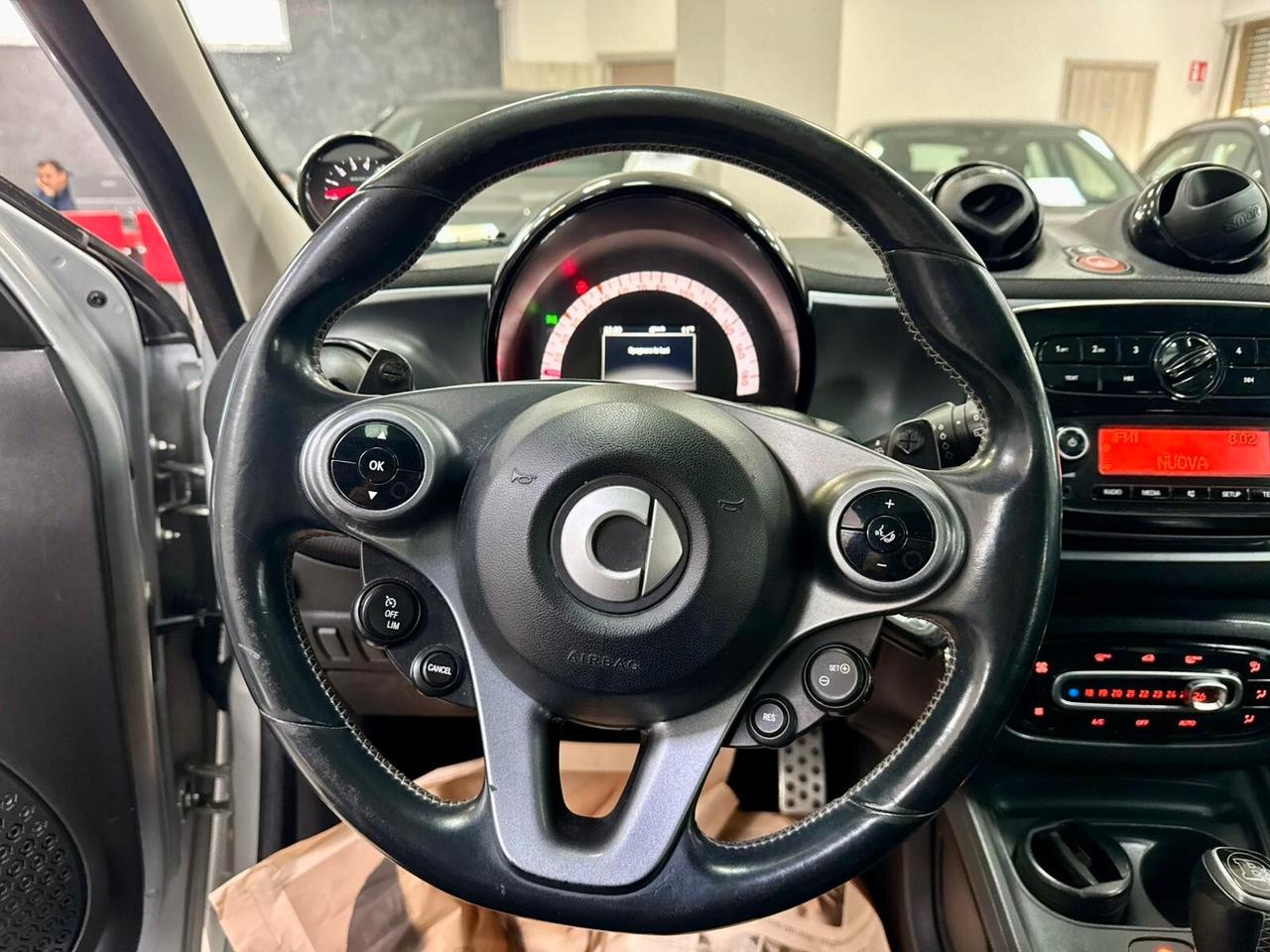 Smart ForFour 1.0 71cv GPL Twinamic Brabus 2017