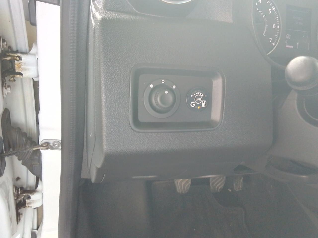 Dacia Duster 1.6 SCe GPL 4x2 Techroad
