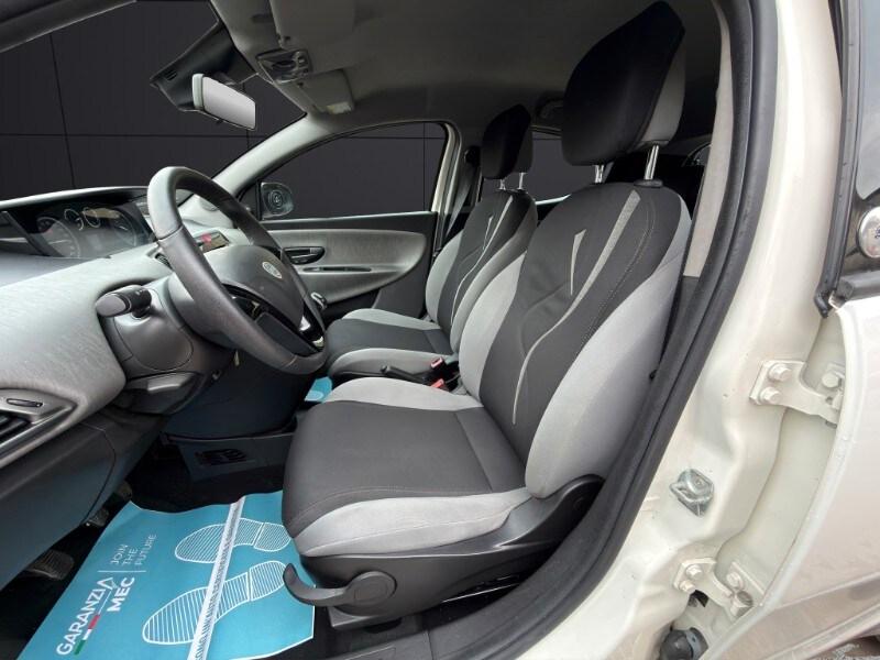 LANCIA Ypsilon 3ª serie Ypsilon 1.2 69 CV 5 po...