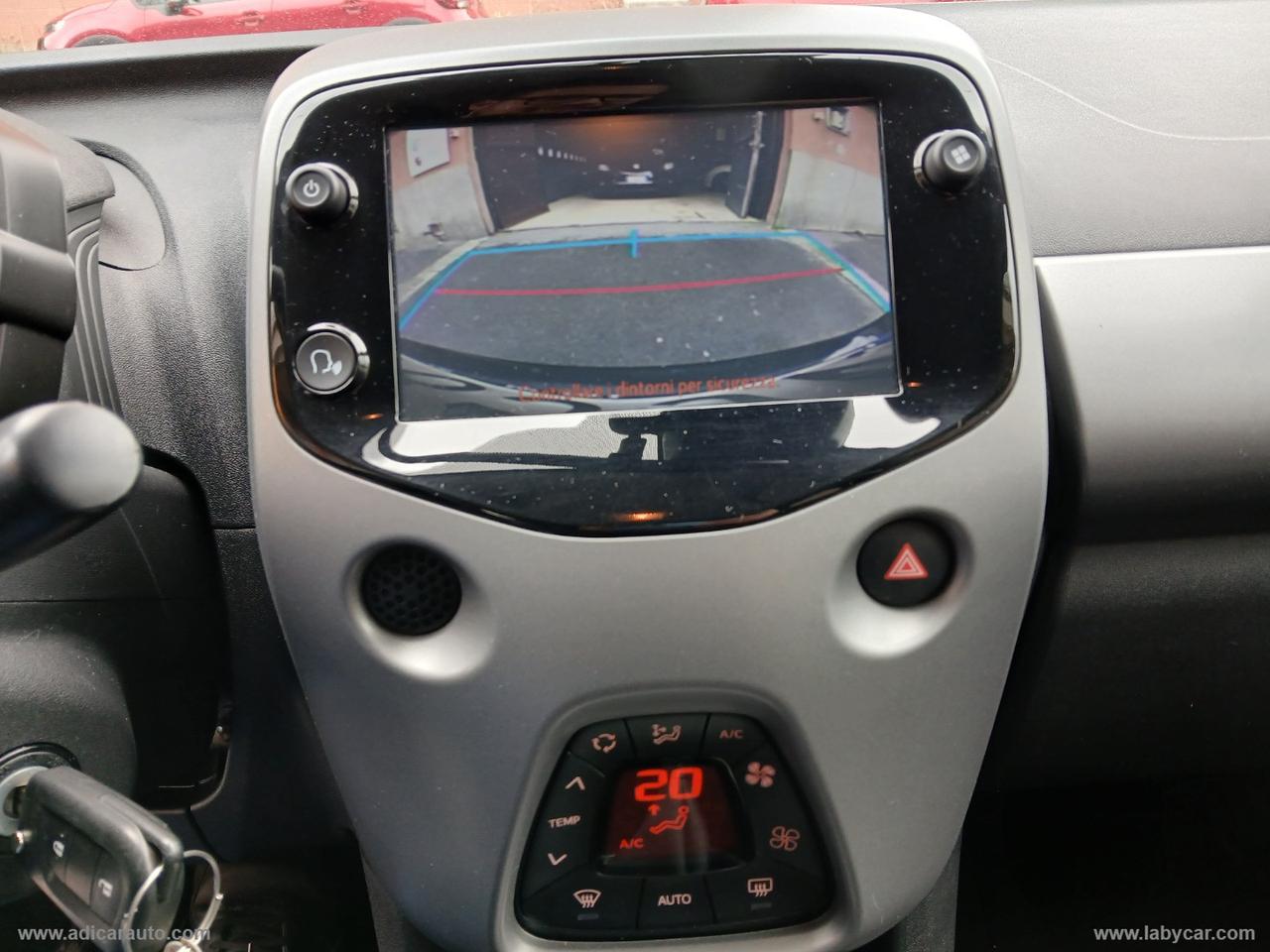 TOYOTA Aygo Connect 1.0 VVT-i 72 CV 5p. x-cool