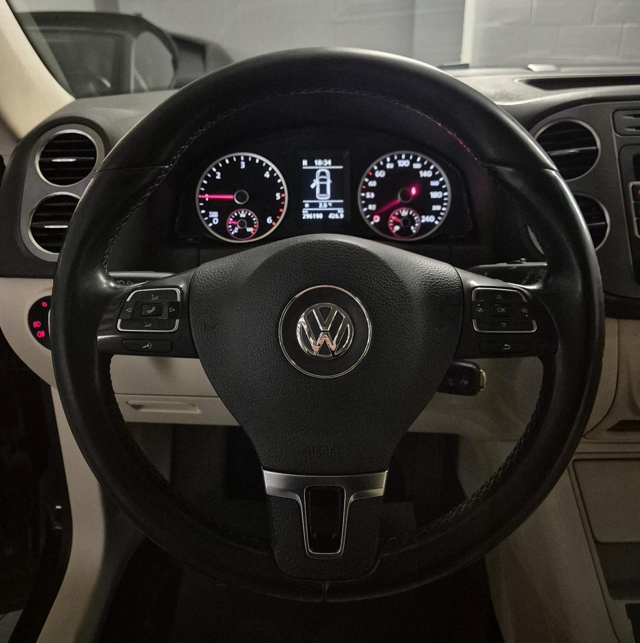 Volkswagen Tiguan TDI 4Motion 2.0cc 140cv sediliriscaldati bluetooth