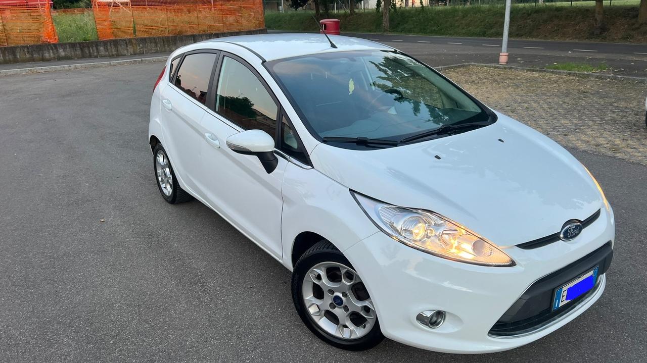 Ford Fiesta 1.4 Benzina/GPL TITANIUM X neopatentati