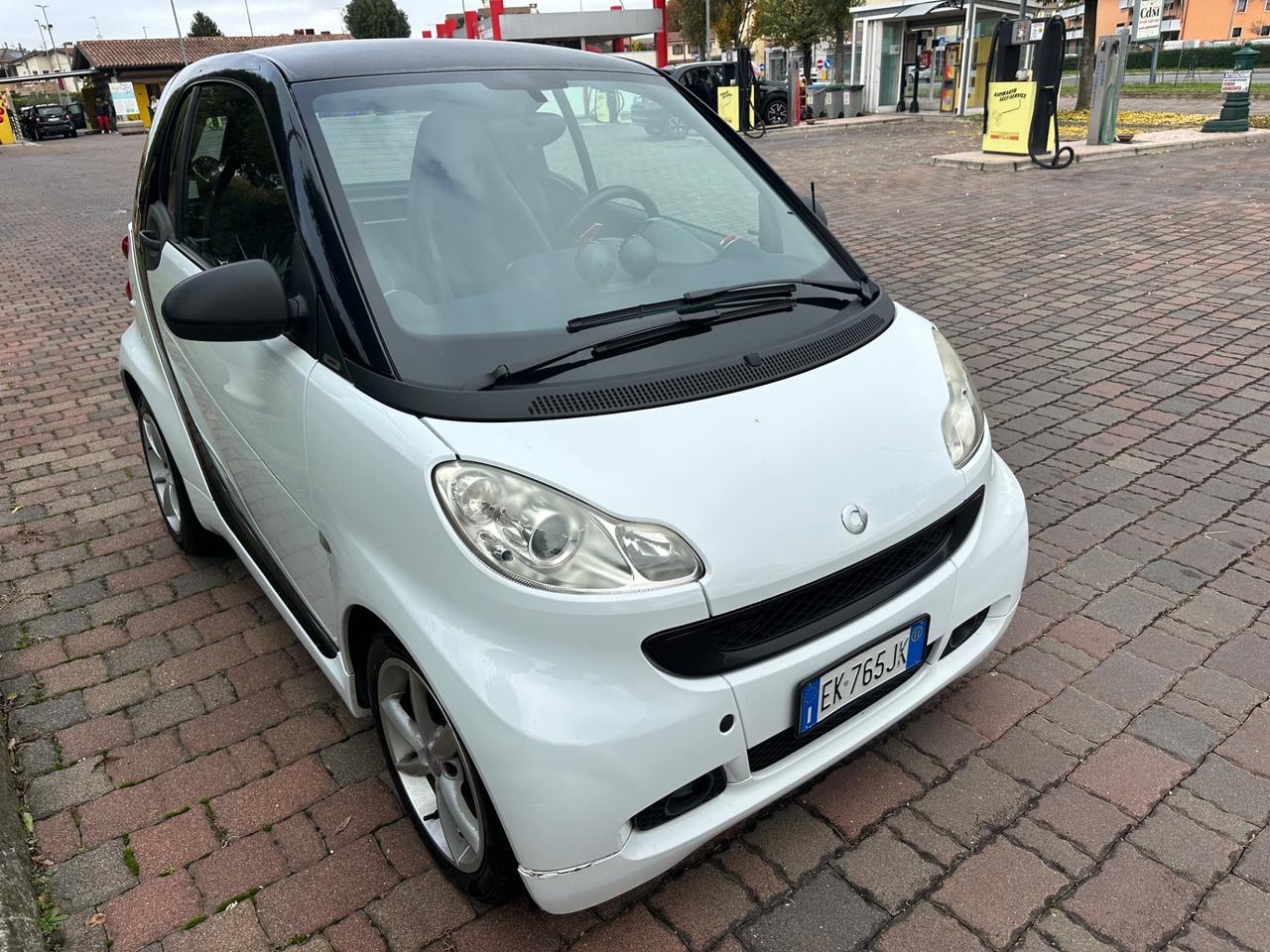 Smart ForTwo 1000 benz 2011