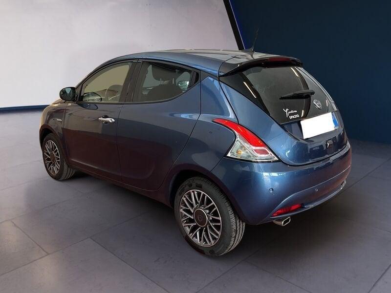 Lancia Ypsilon III 2021 1.0 firefly hybrid Gold Plus s&s 70cv 5p.ti