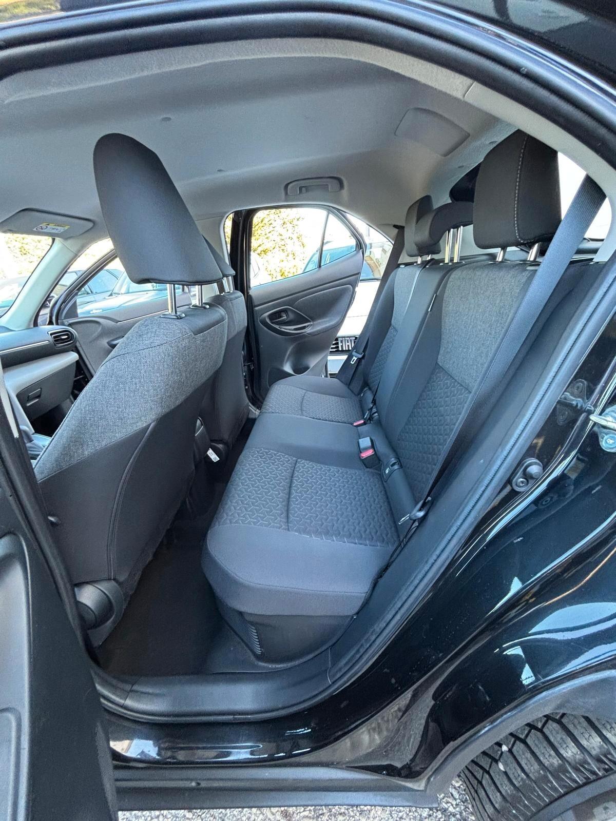 Toyota Yaris Cross 1.5 Hybrid 5p. E-CVT Business