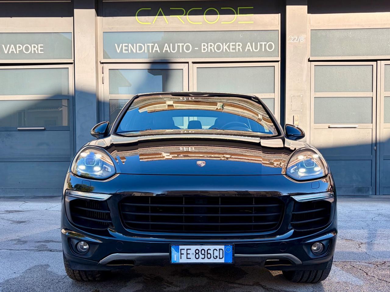 Porsche Cayenne 3.0 Diesel UNICO PROPRIETARIO IVA ESPOSTA