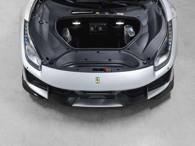 Ferrari 488 Pista