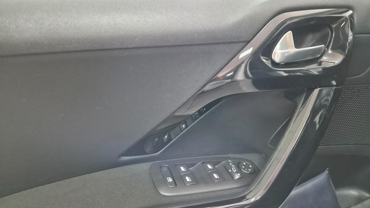 Peugeot 208 BlueHDi 75 5 porte Allure