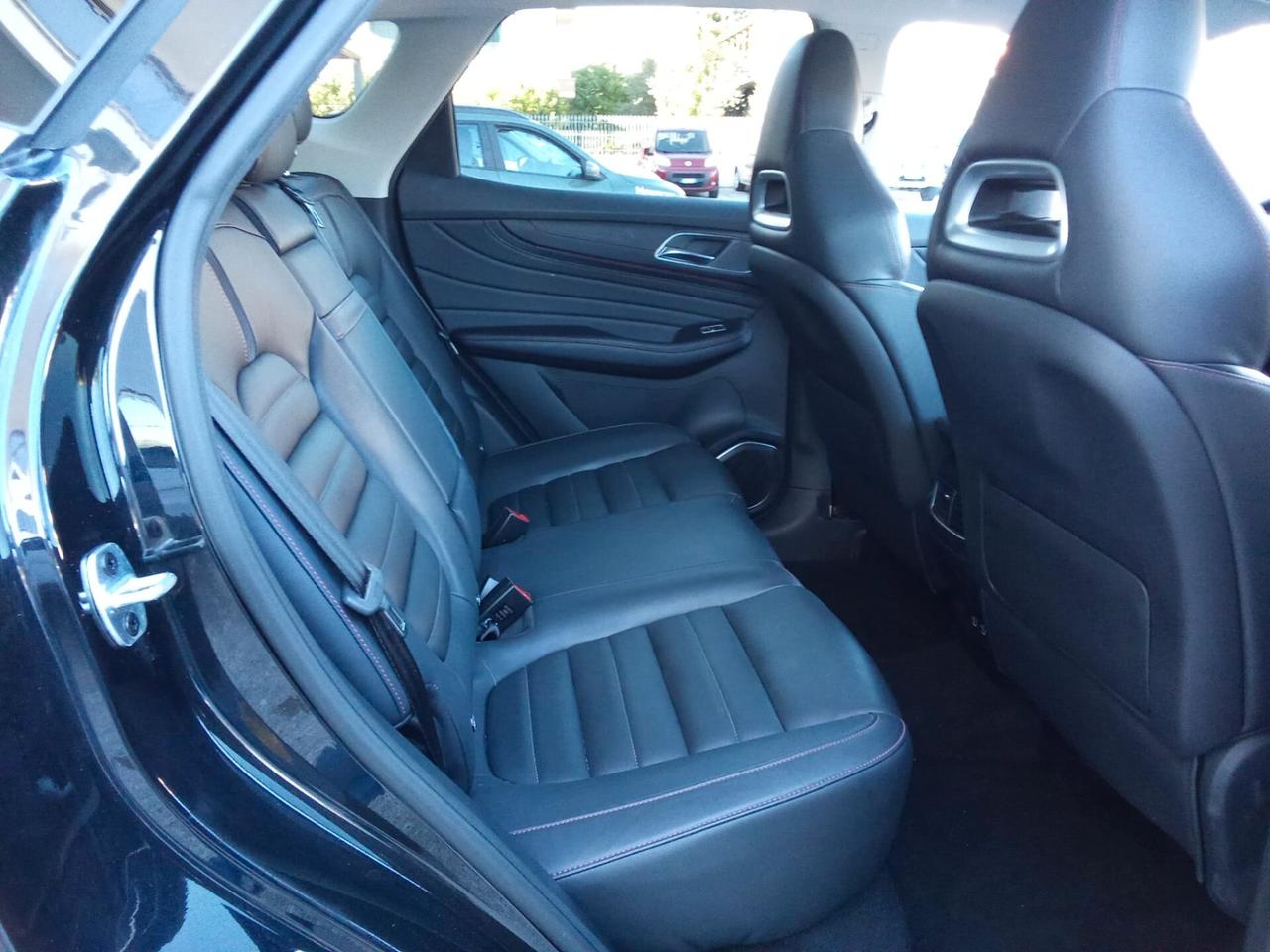 MG HS 1,5 BZ 163 CV LUXURY MAN MY24 5P