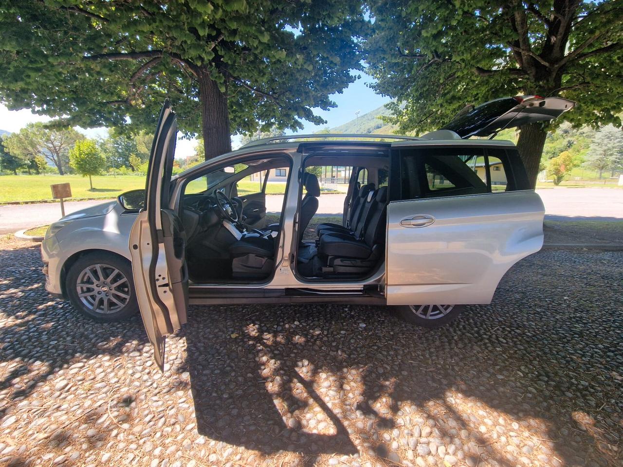 Ford C-Max 1.6 TDCi 115CV Plus 7 POSTI