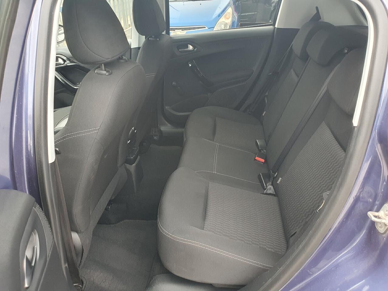 Peugeot 208 1.6hdi 100cv Neopatentati 2016