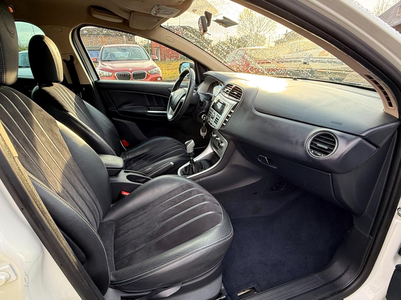 Lancia Delta 1.6 MJT DPF Argento