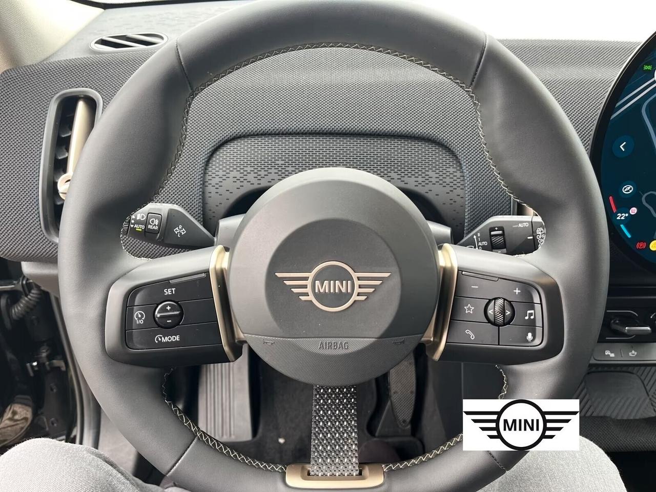 Mini Countryman C Autom. / PANORAMA / r18 / LED / PELLE
