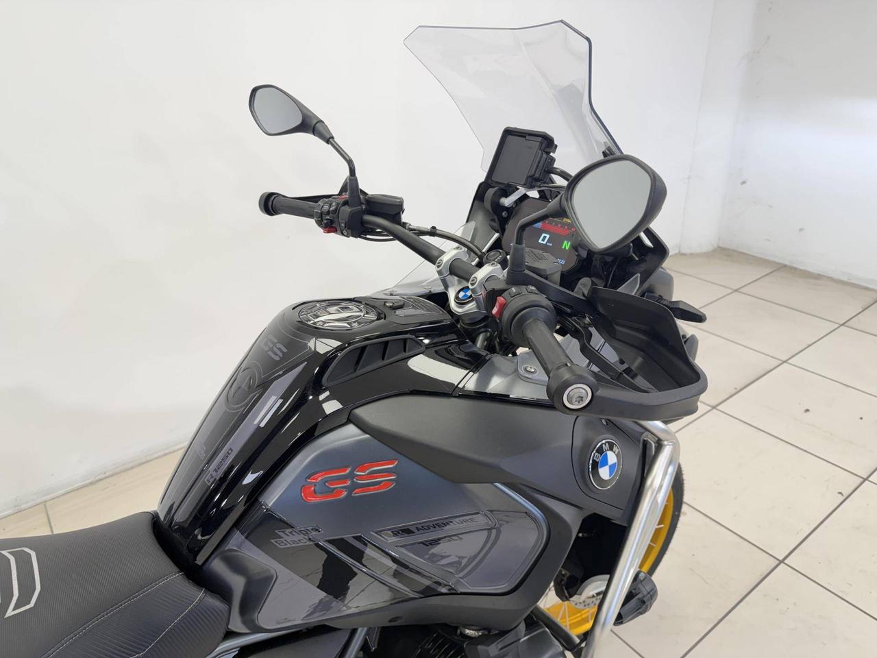 BMW R 1250 GS Adventure Triple Black