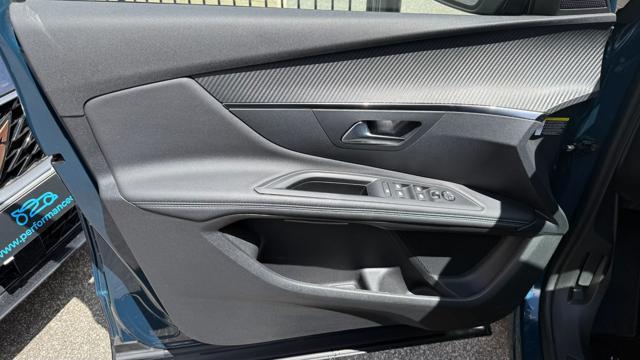 PEUGEOT 3008 HYBRID 136CV e-DCS6 ALLURE*FULL LED*CARPLAY*C.L.18