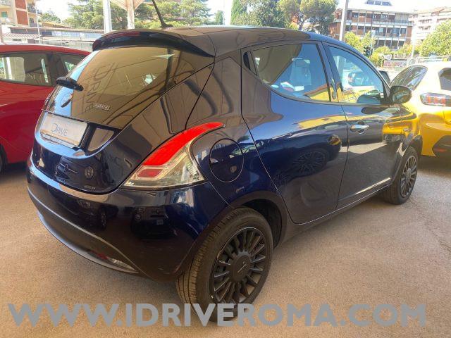 LANCIA Ypsilon 1.0 FireFly Hybryd . + GPL