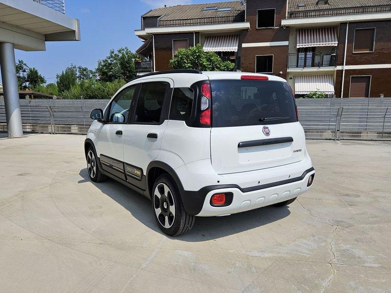 FIAT Panda Panda 1.0 FireFly S&S Hybrid Pandina CROSS