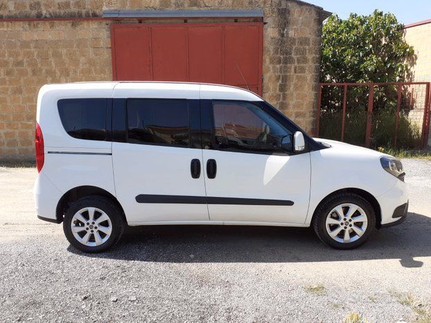 Fiat Doblo 1.6. Mtj 120cv Lounge Full - 2018