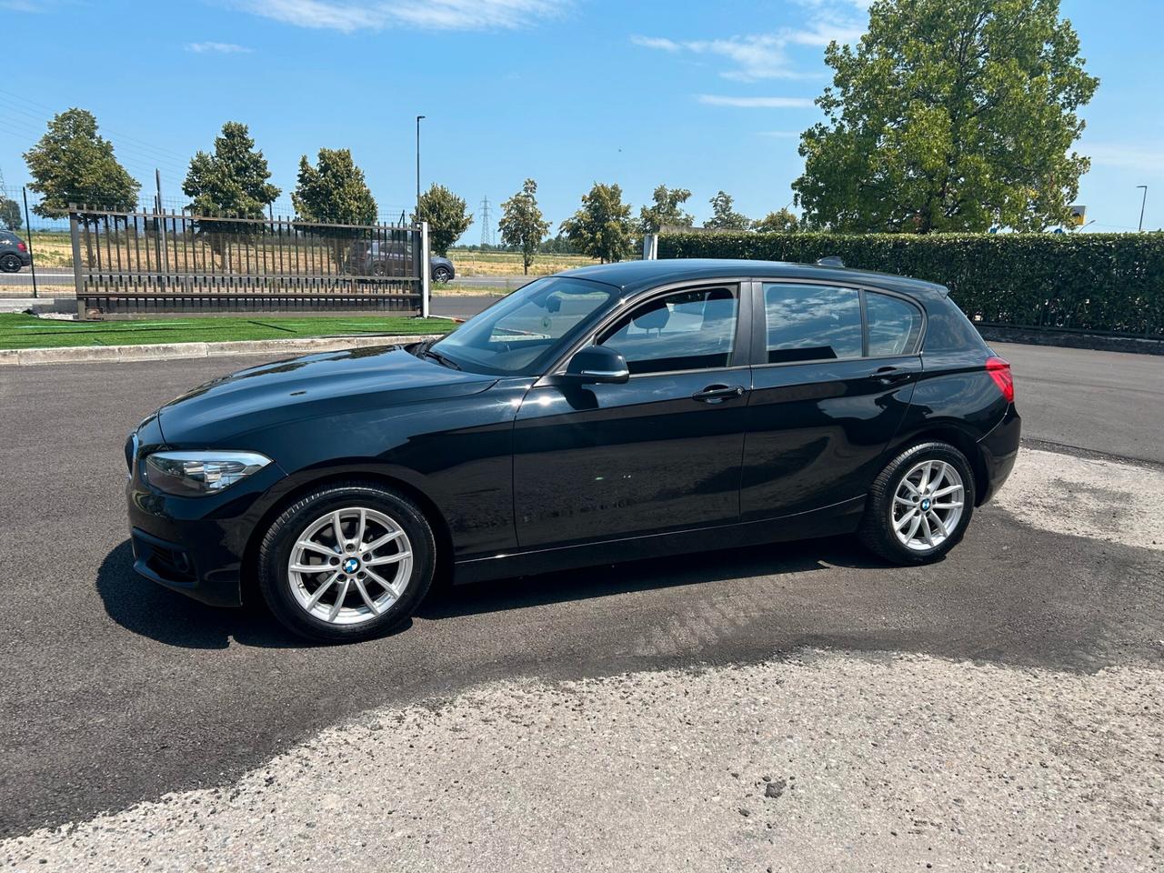 Bmw 118 I 5 porte km 112.500 ok neopatentati